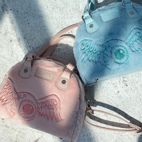 Von Dutch Pink Fur Small Bowling Bag - Picture 10 of 10